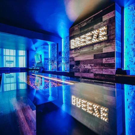 Breeze Blackpool Luxury Suites Exterior foto